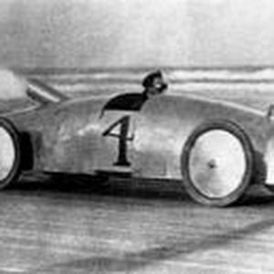 Meet your Posher, Dee dee